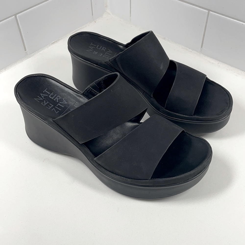 Naturalizer black platform sandals